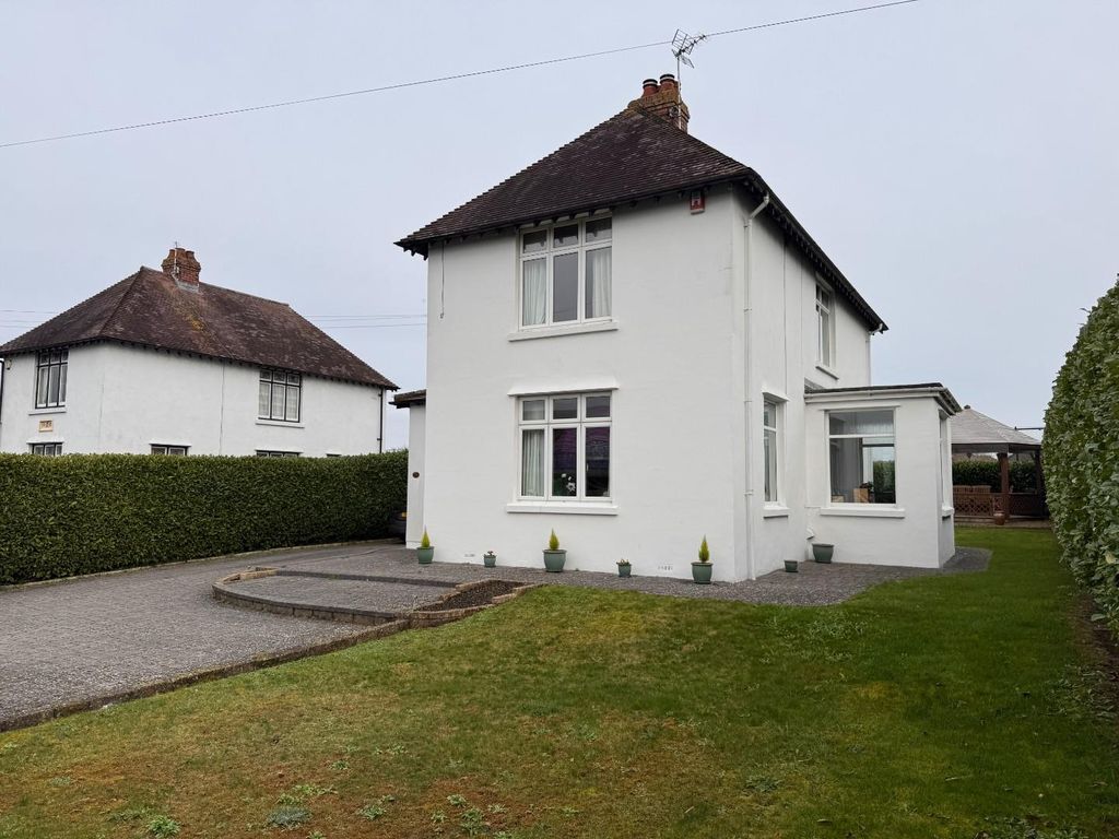 Property photo 2 of 28 Outside