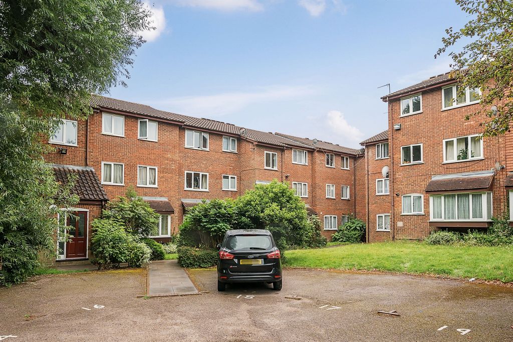 Property photo 1 of 10