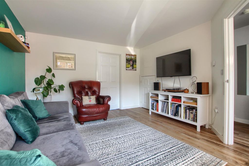 Property photo 2 of 10 cd1.Jpg