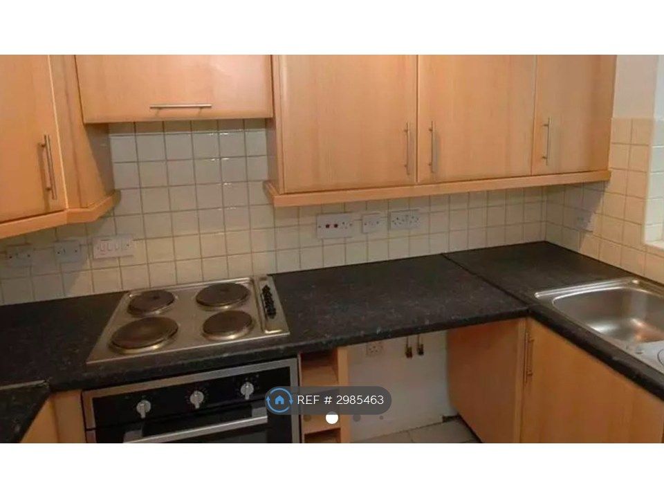 2 bed flat to rentWetherby Close, Chester CH1 photo 5