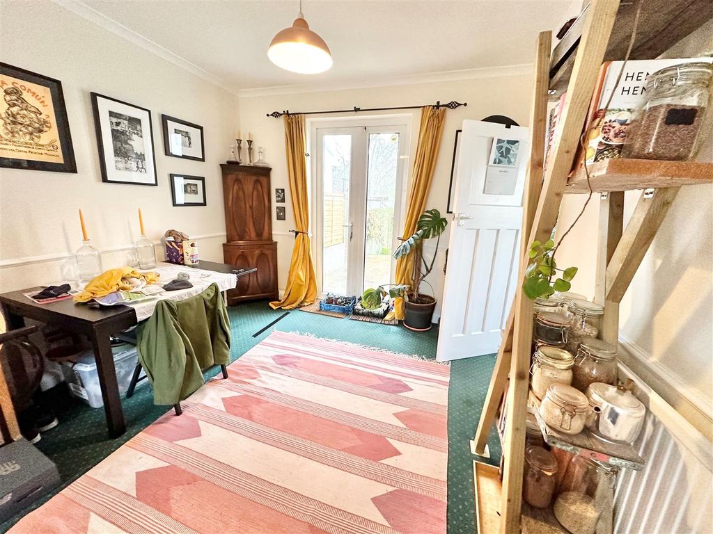 Property photo 3 of 13 Diner A.Jpg