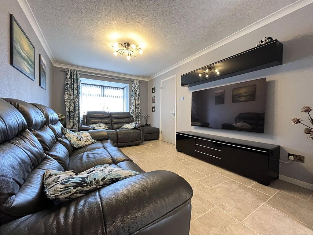 Property photo 2 of 18 Picture No. 06