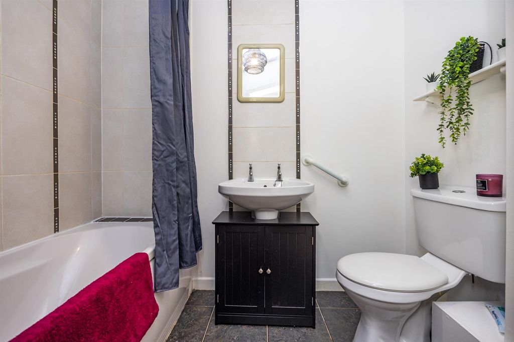 Additional image 14 of 2 bed flat for sale69 Woodrow Gardens, Saintfield BT24
