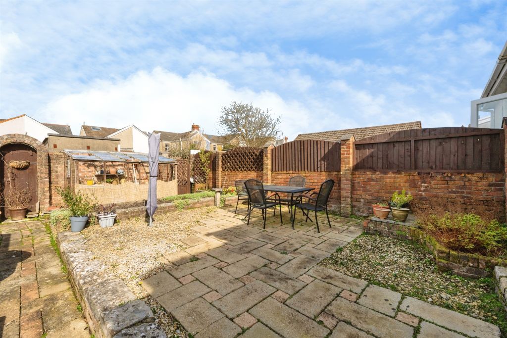 Property photo 3 of 21