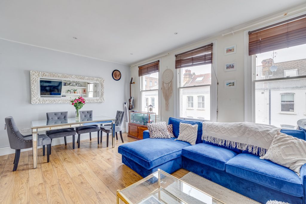 Property photo 3 of 9