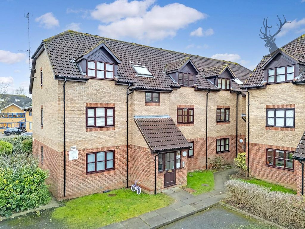 Property photo 1 of 8