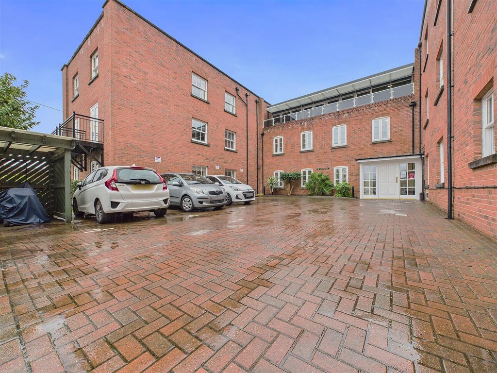 Property photo 1 of 7 Cam02453G0-Pr0189-Still008.Jpg