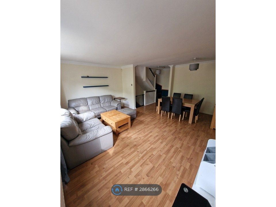 Property photo 3 of 16 Lounge Diner