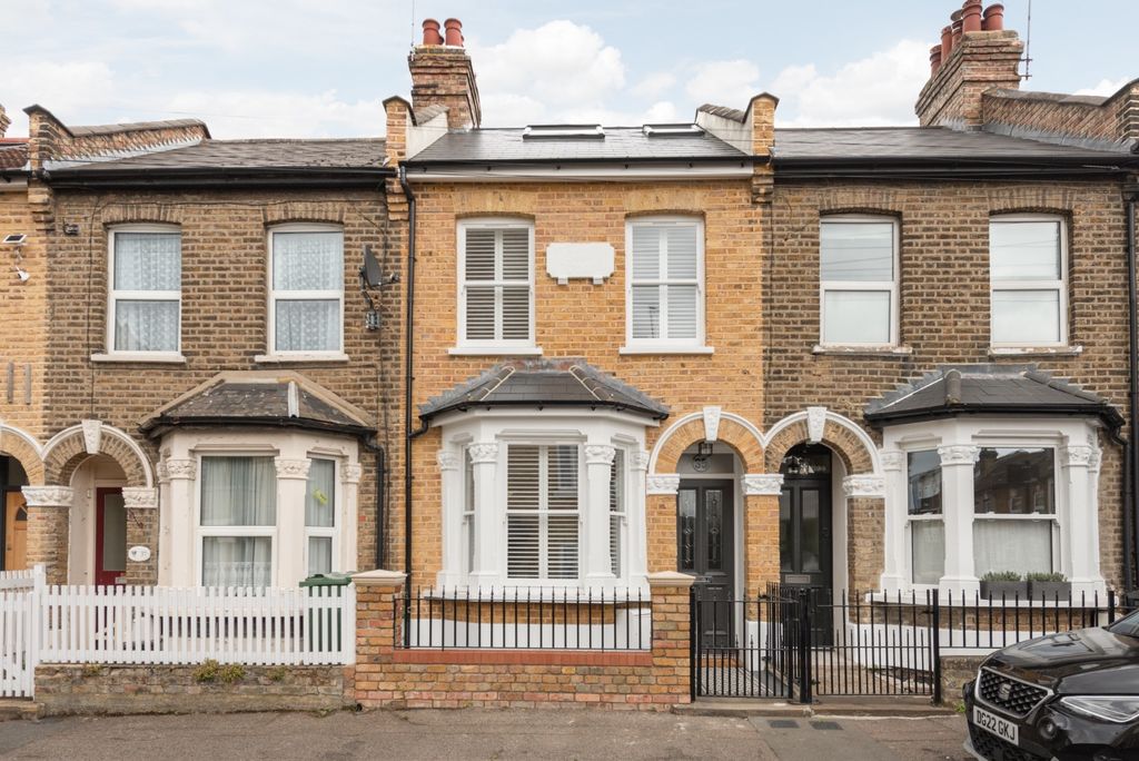 Property photo 1 of 30 4279511