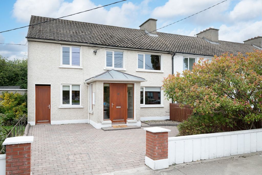 Property photo 1 of 36 Picture No. 02