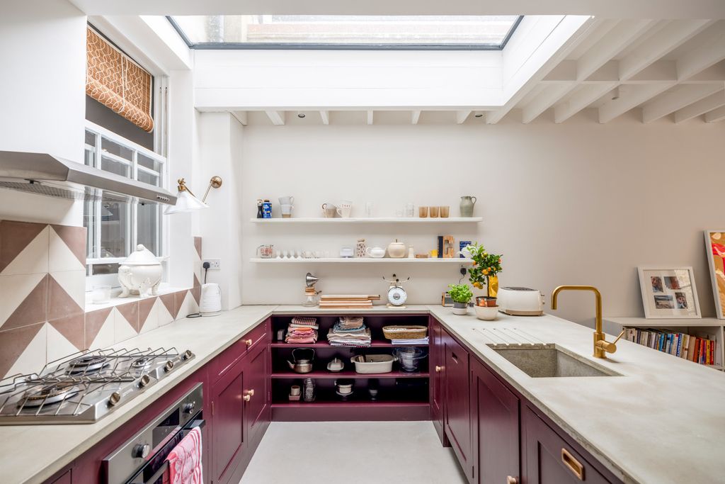 Property photo 1 of 24 340086 - Kitchen3.Jpg