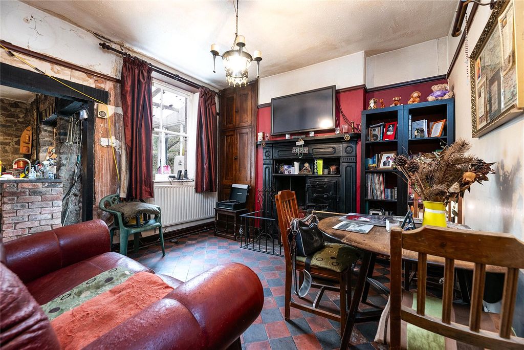 Property photo 3 of 26 Picture No. 12