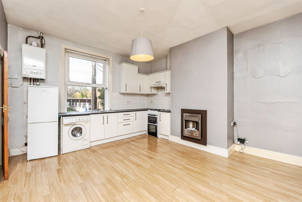 Property photo 2 of 13