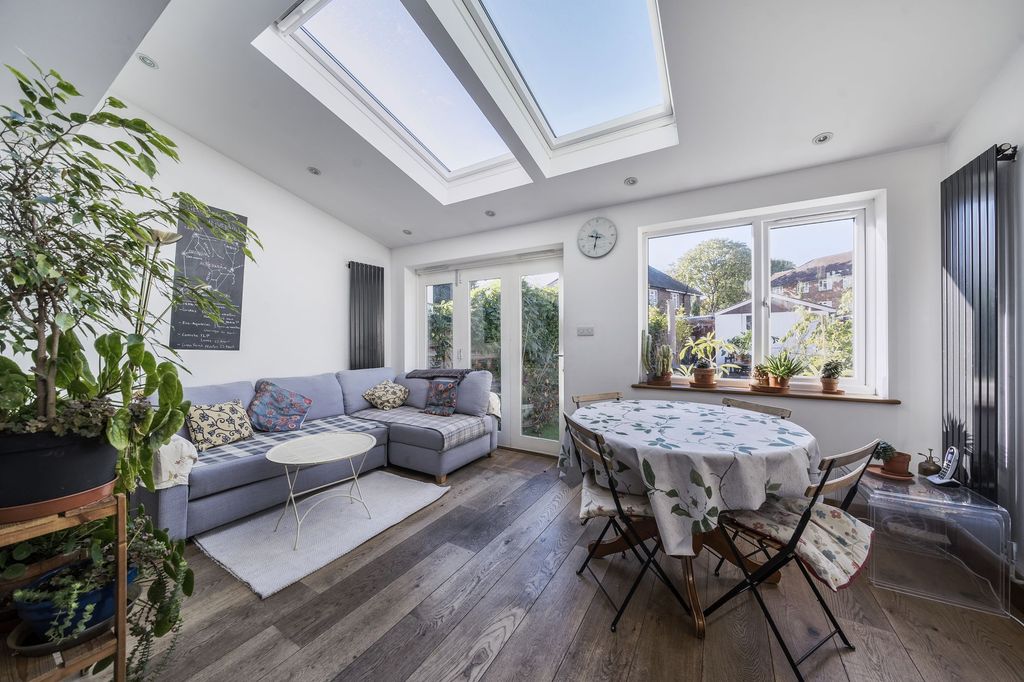 Property photo 3 of 22