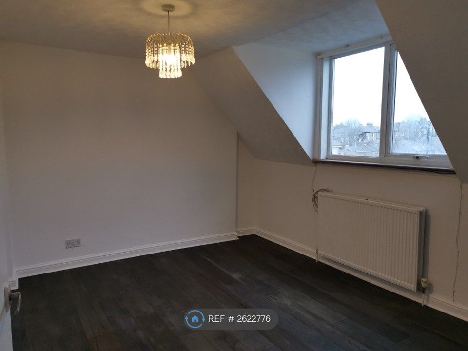 Property photo 3 of 7 Lounge Or Bedroom 2