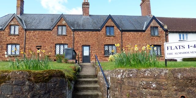 Property photo 1 of 5