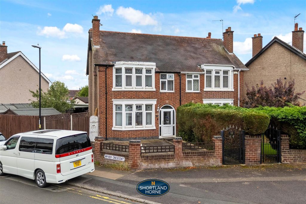 Property photo 1 of 29 Front View