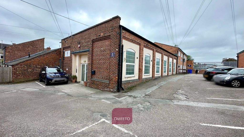 Property photo 2 of 10 External