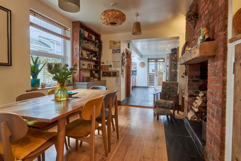 Property photo 2 of 29 Kitchen Breakfast Room