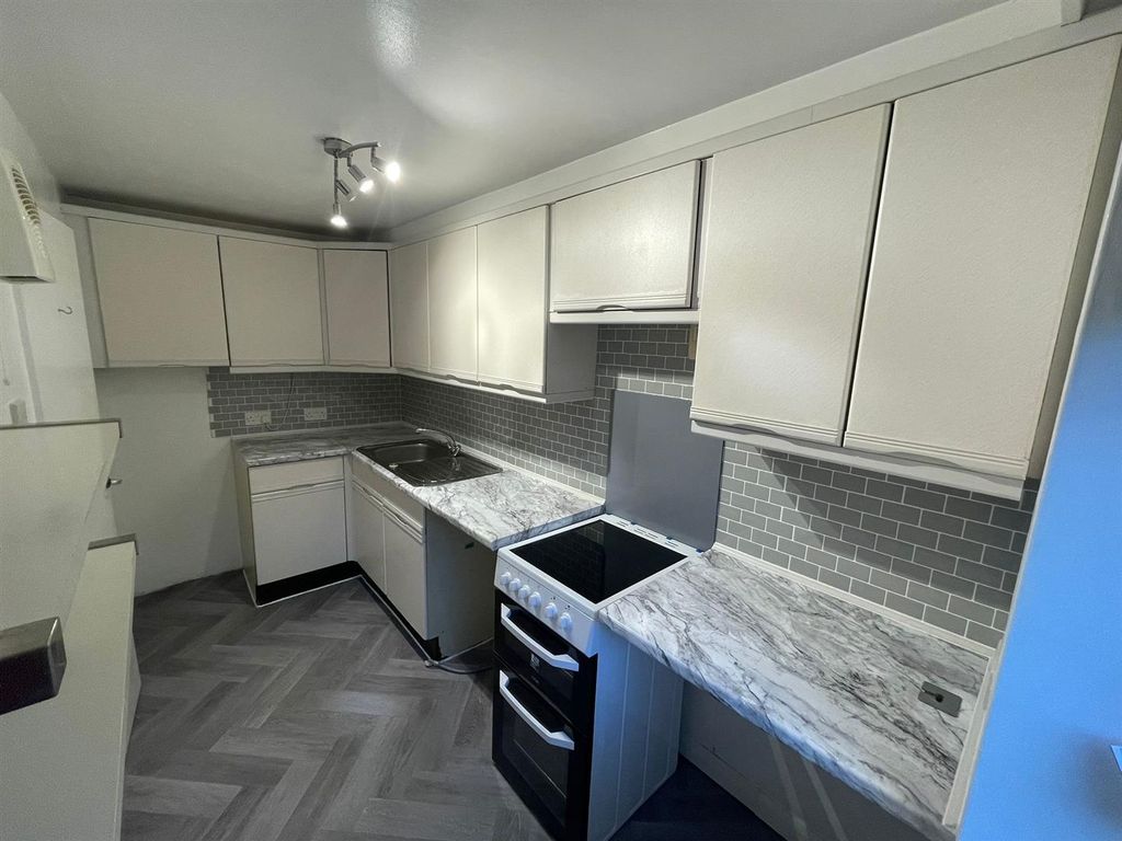 Property photo 1 of 14 7Eb3d575-Bcd5-43cc-B8E8-Ccbe2829cc56.Jpg