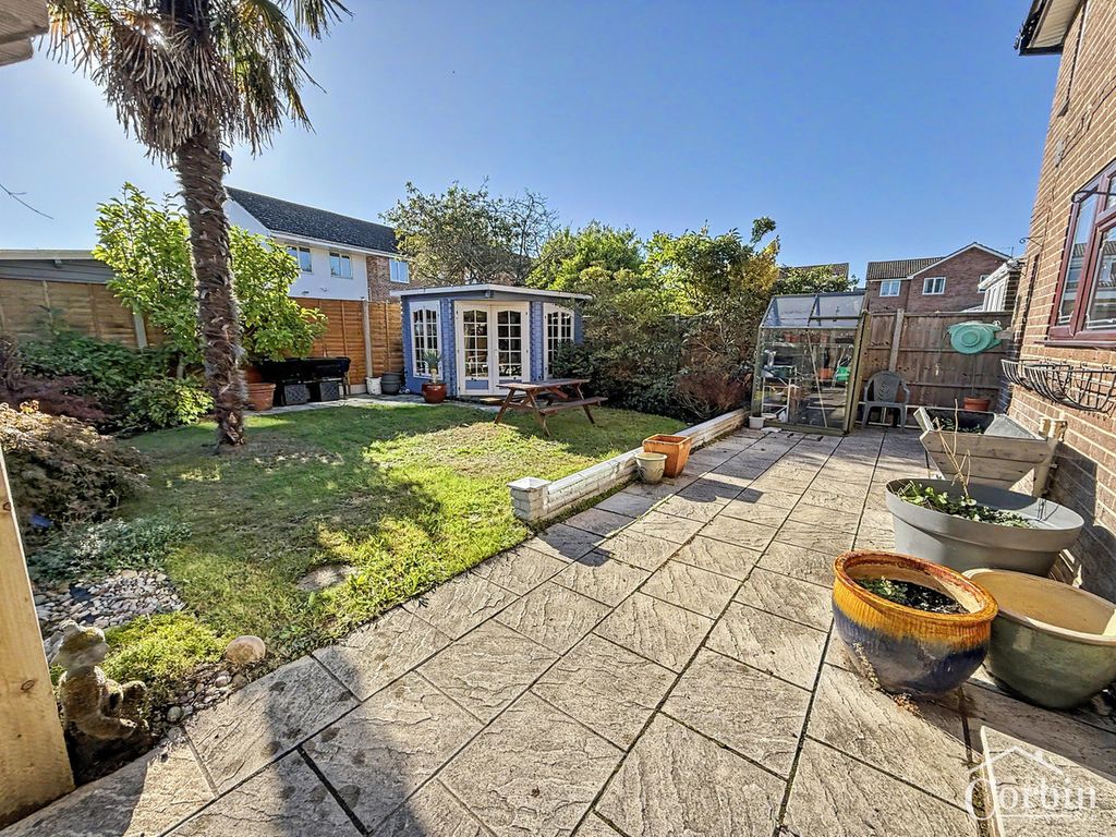 Property photo 2 of 21