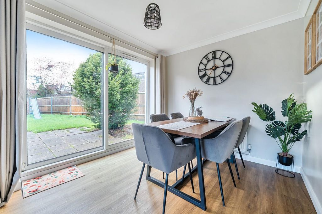 Property photo 1 of 13 1-692Ed26c51Afa-1386343-14-692Eafdd6A21F-1.Jpg