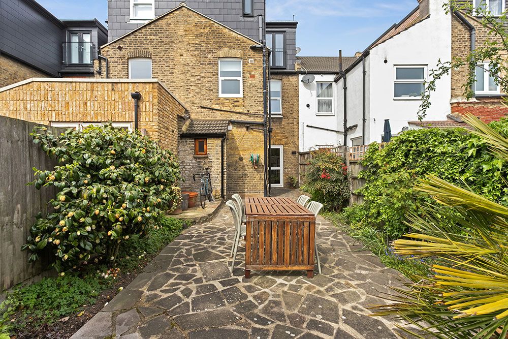 Property photo 3 of 35