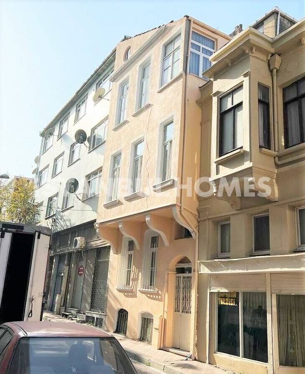 Property photo 2 of 15