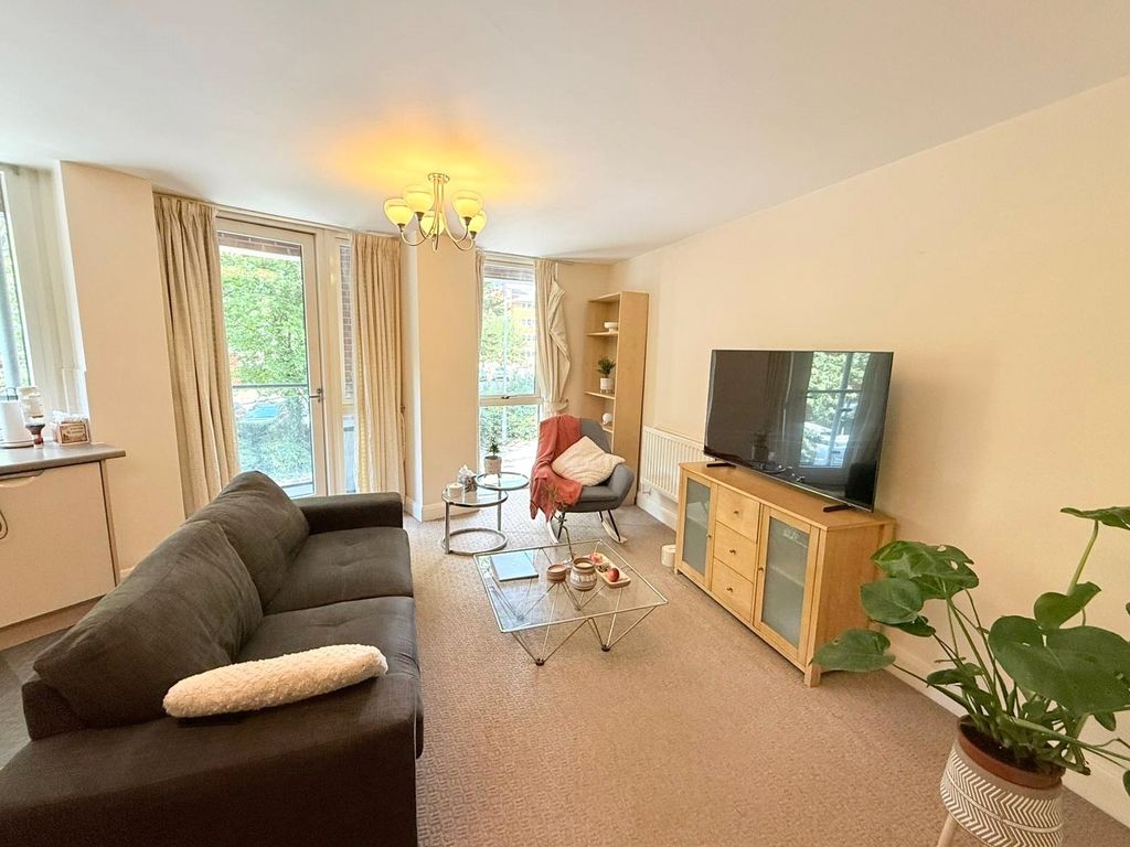 Property photo 3 of 11 Picture No. 22