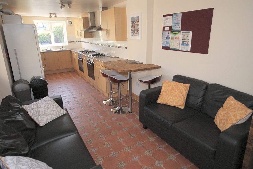 Property photo 2 of 16 Photo 8