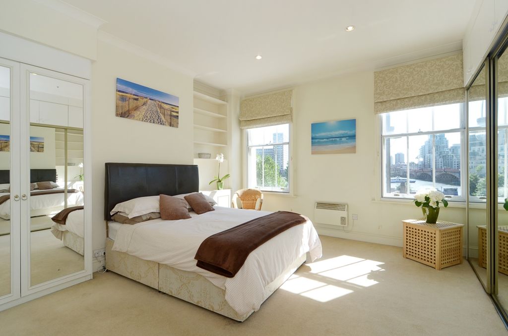 Property photo 2 of 7 Millbank-Master B...