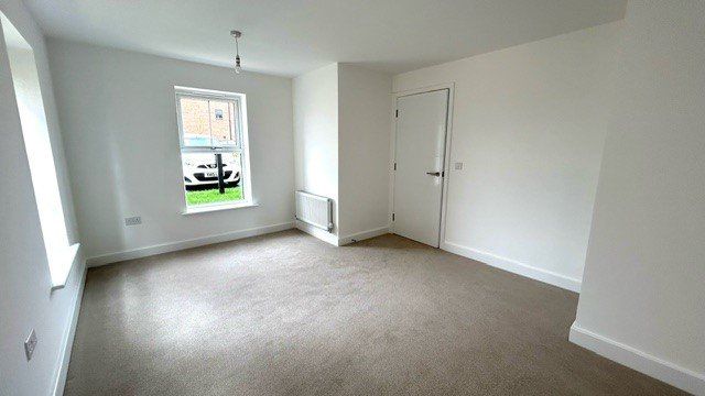 Property photo 3 of 12 Picture No. 11