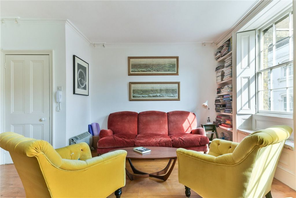 Property photo 3 of 12