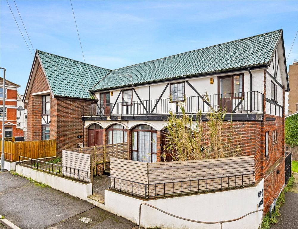 Property photo 1 of 22 Picture No. 57