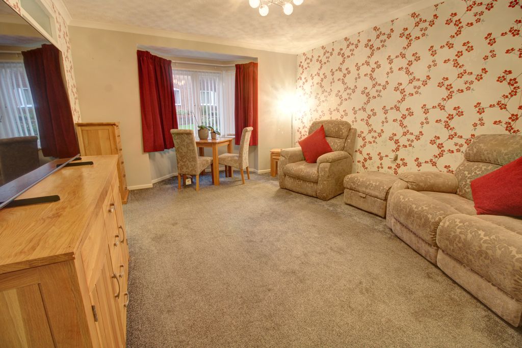 Property photo 2 of 8 Photo #2