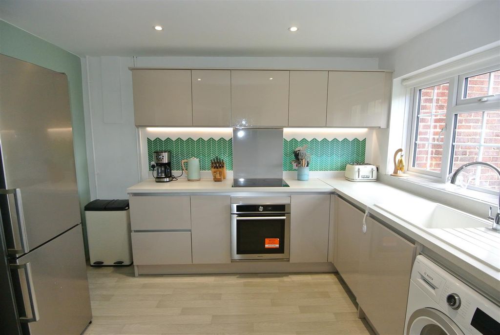 Property photo 2 of 25 Kitchen.Jpg