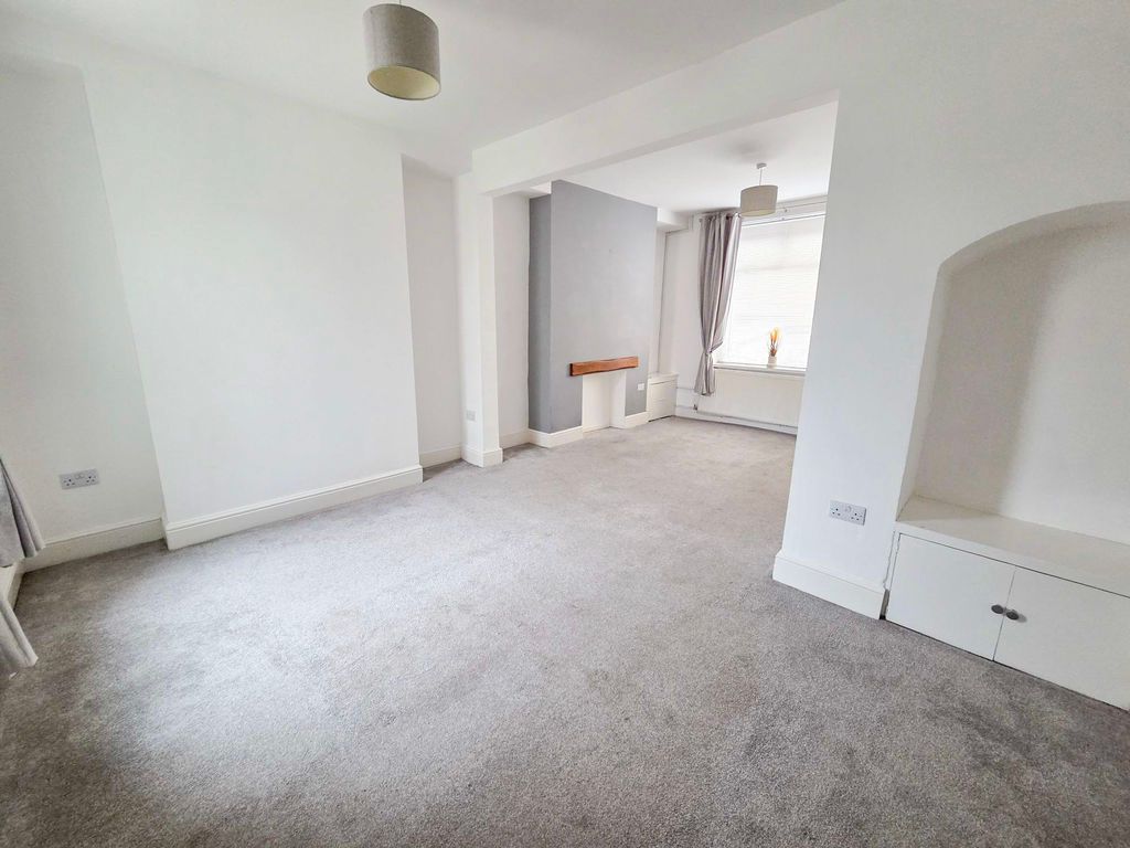 Property photo 2 of 19 Photo 17