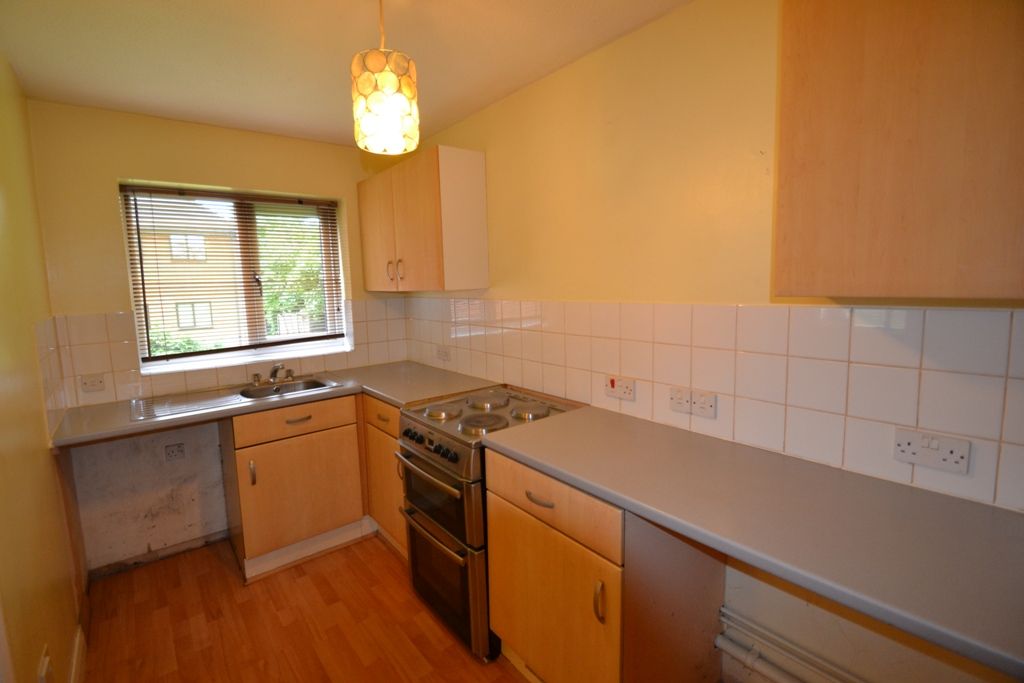 Property photo 2 of 4 Kitchen