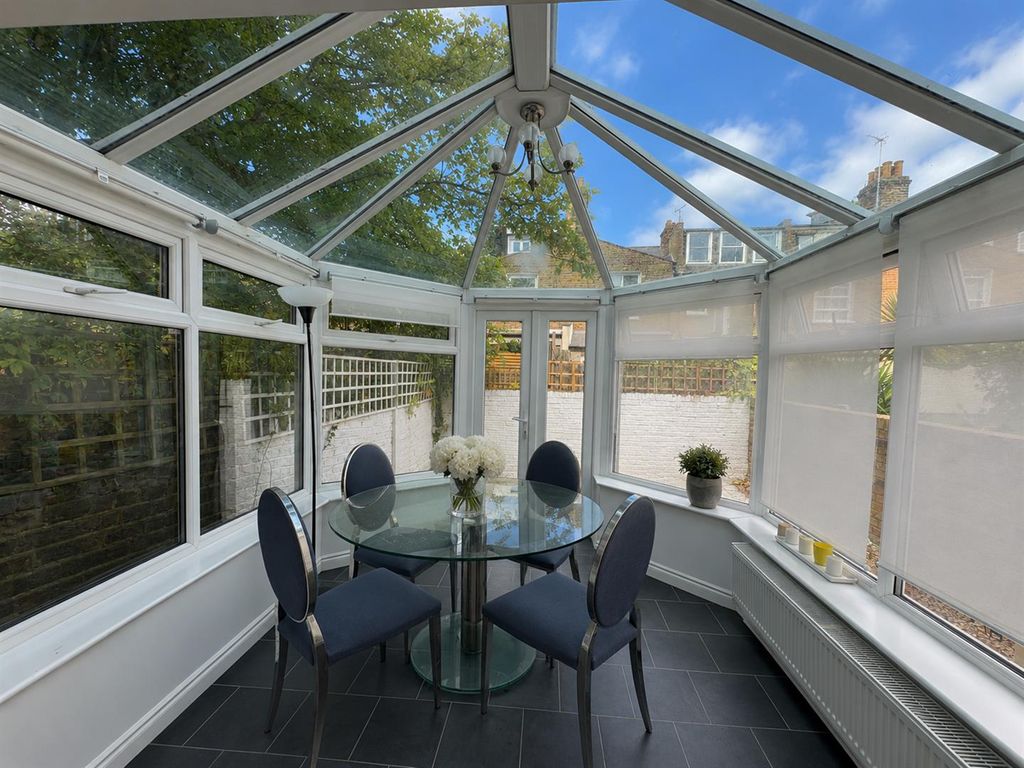 Property photo 2 of 15 Bekr3306.Png