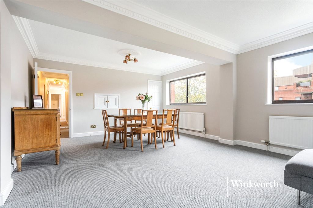 Property photo 2 of 15 Picture No. 10