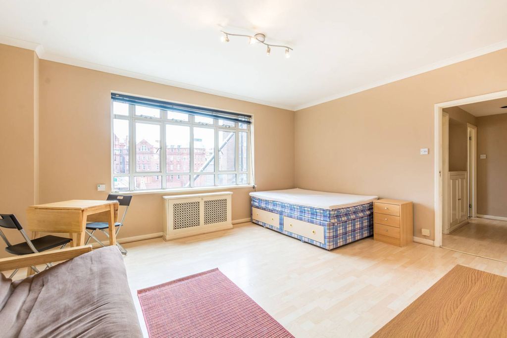 Property photo 2 of 5