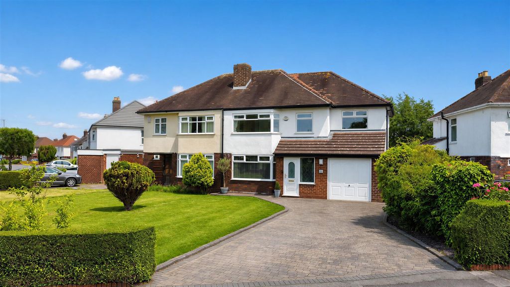 Property photo 1 of 36 Cecil Drive For Sale