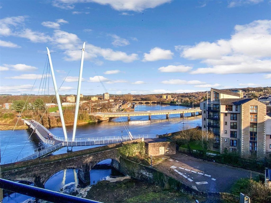 Property photo 2 of 21 Best Views In Lancaster?