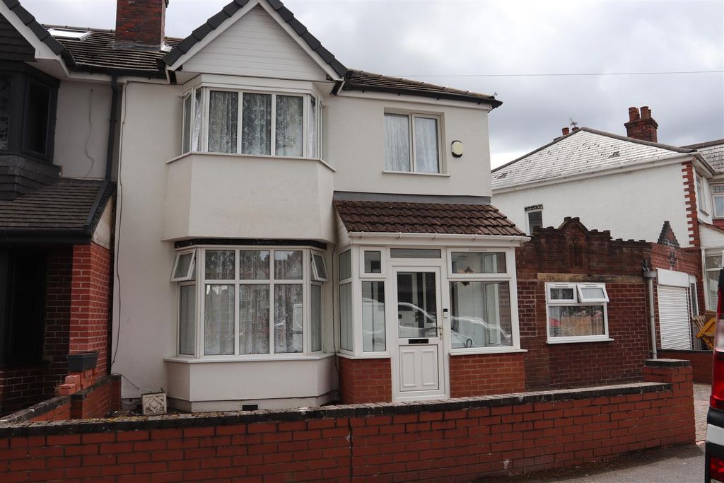 Property photo 1 of 34