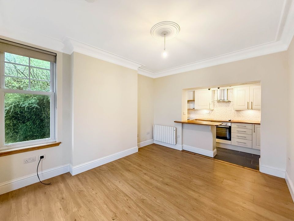 Property photo 3 of 27