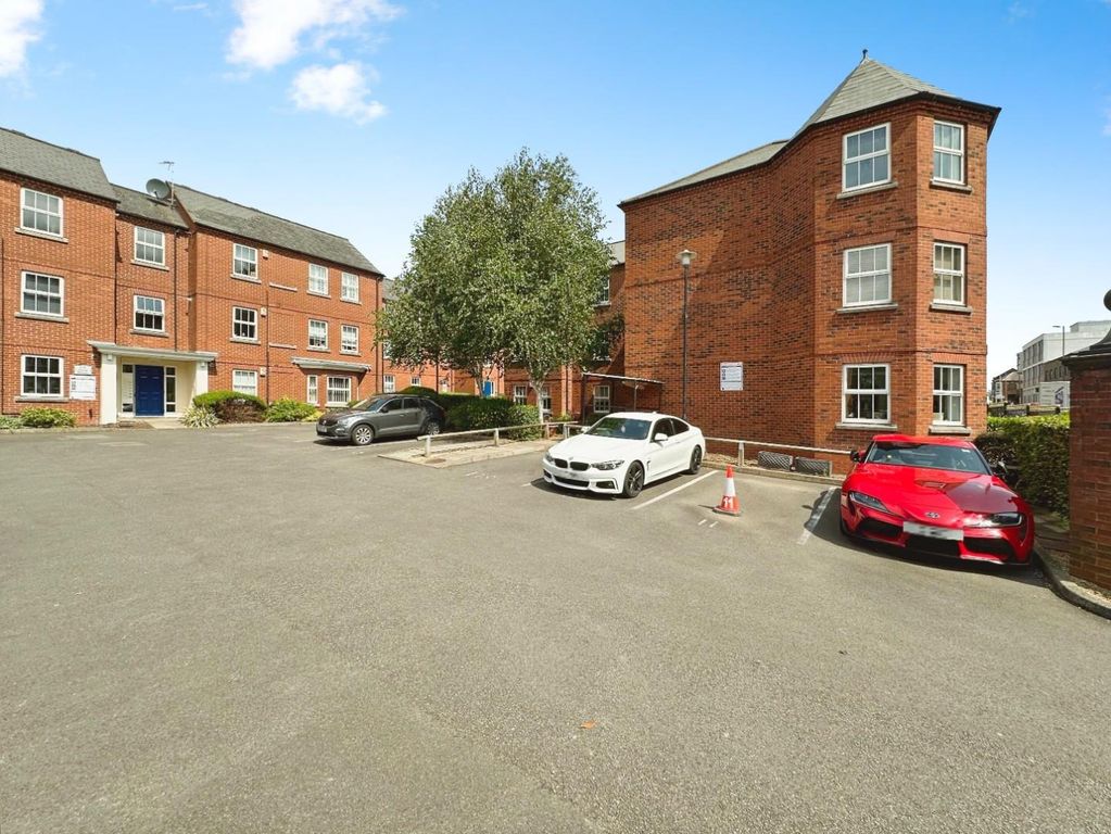 Property photo 1 of 13 Car Park