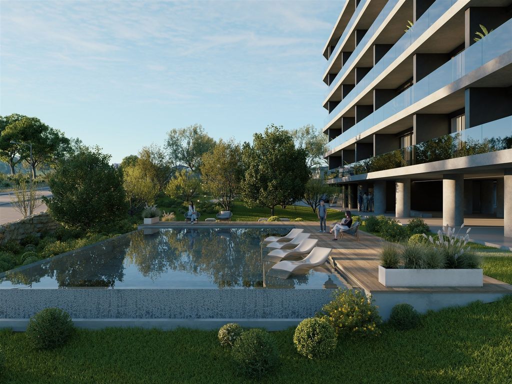 Property photo 1 of 66 Luxury 4-Bedroom Apartment At Lurion Residences