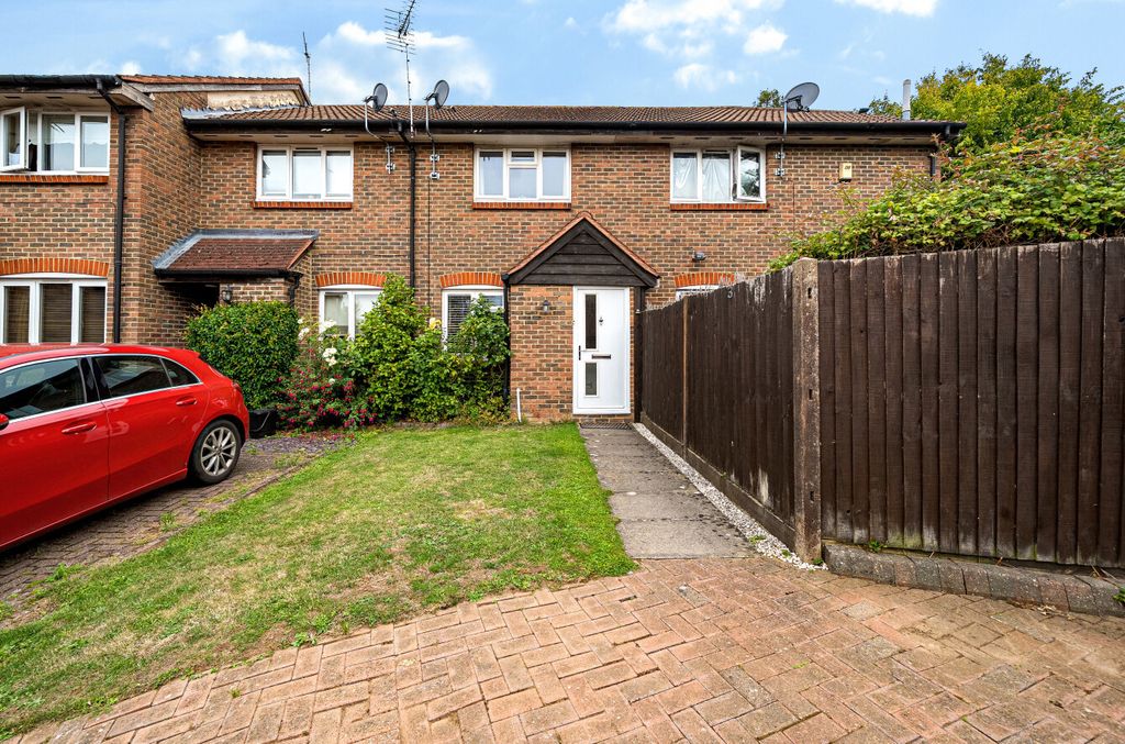 Property photo 1 of 17 1334203-2-6894663...