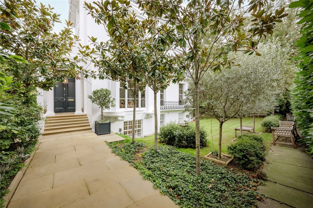 Property photo 1 of 20 Exterior