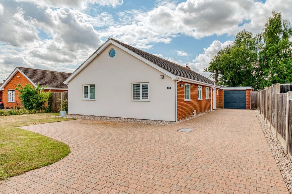 Property photo 1 of 27
